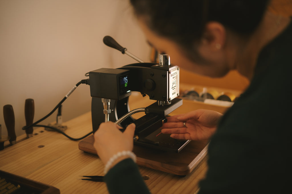 Saturday 15 August : Leather Cardholder Workshop